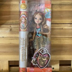 Ever After High Ashlynn Ella Mirror Beach Doll